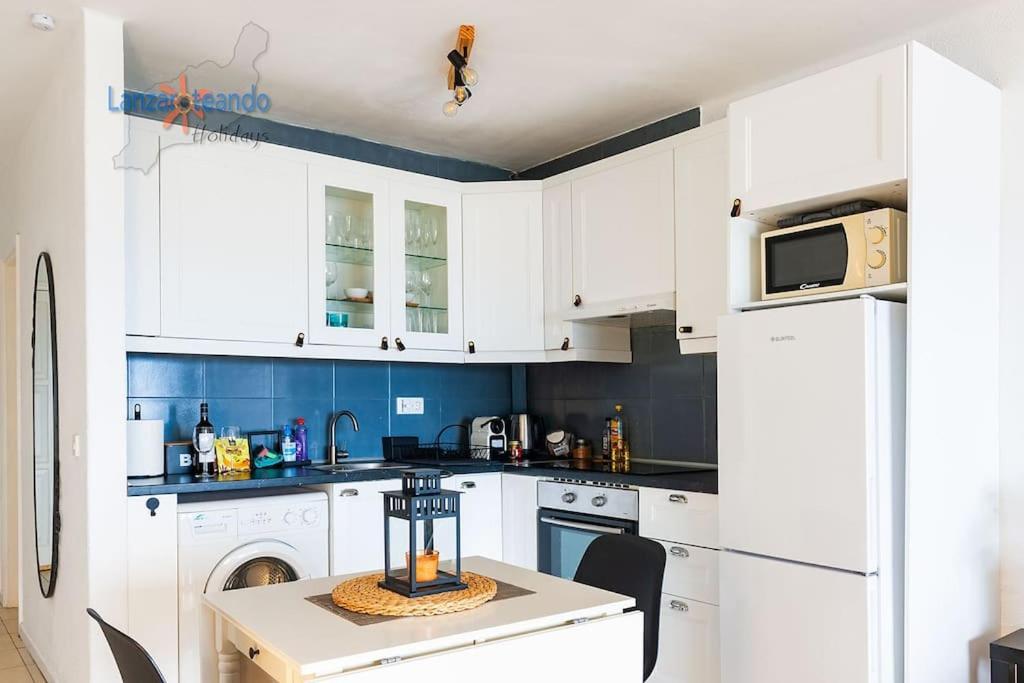 The Blue Cris-Tol Vv With Sea View Apartment Puerto del Carmen  Luaran gambar